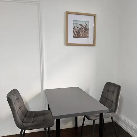 Frankfurt 6 Betten 4 Og Fr1 Frankfurt am Main